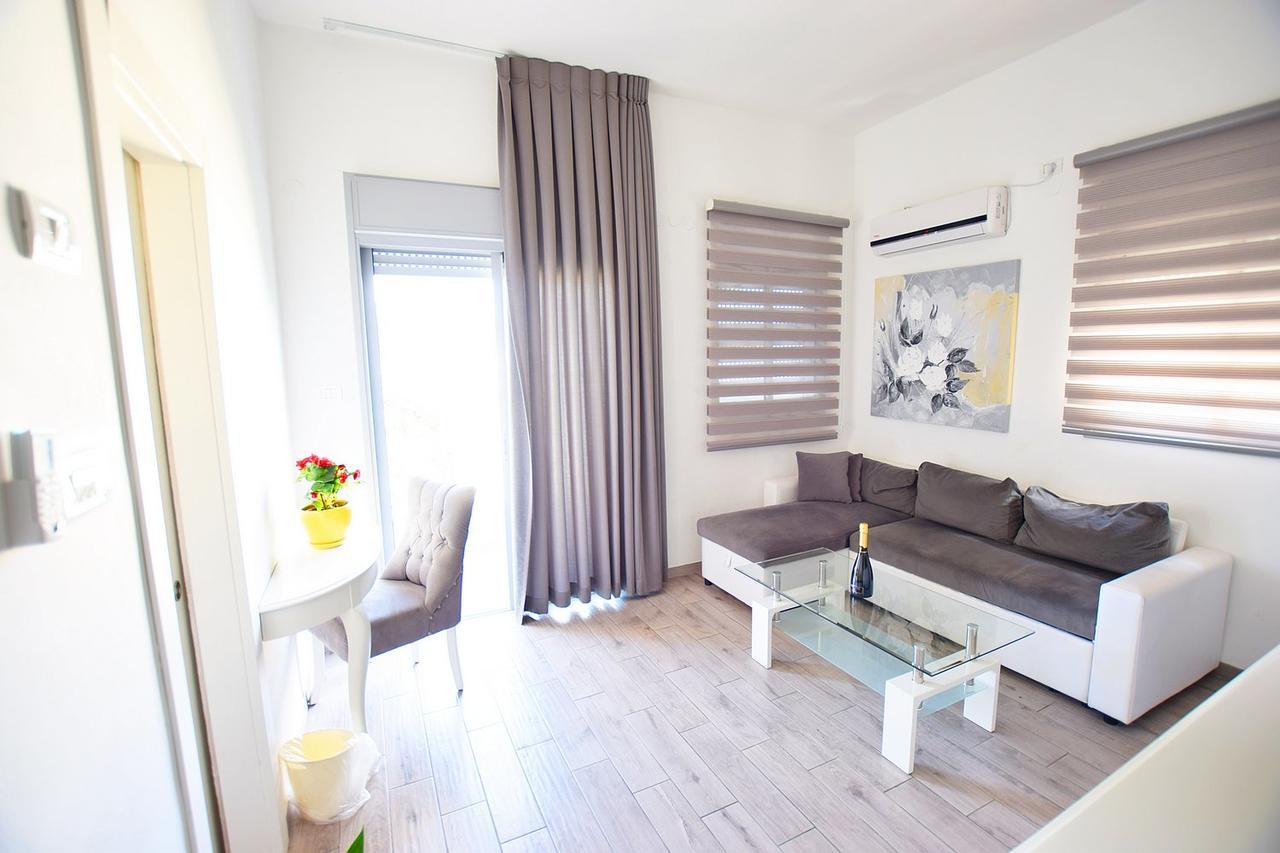 Rothschild 1929 Luxury Apartments Hotel Хайфа Екстер'єр фото