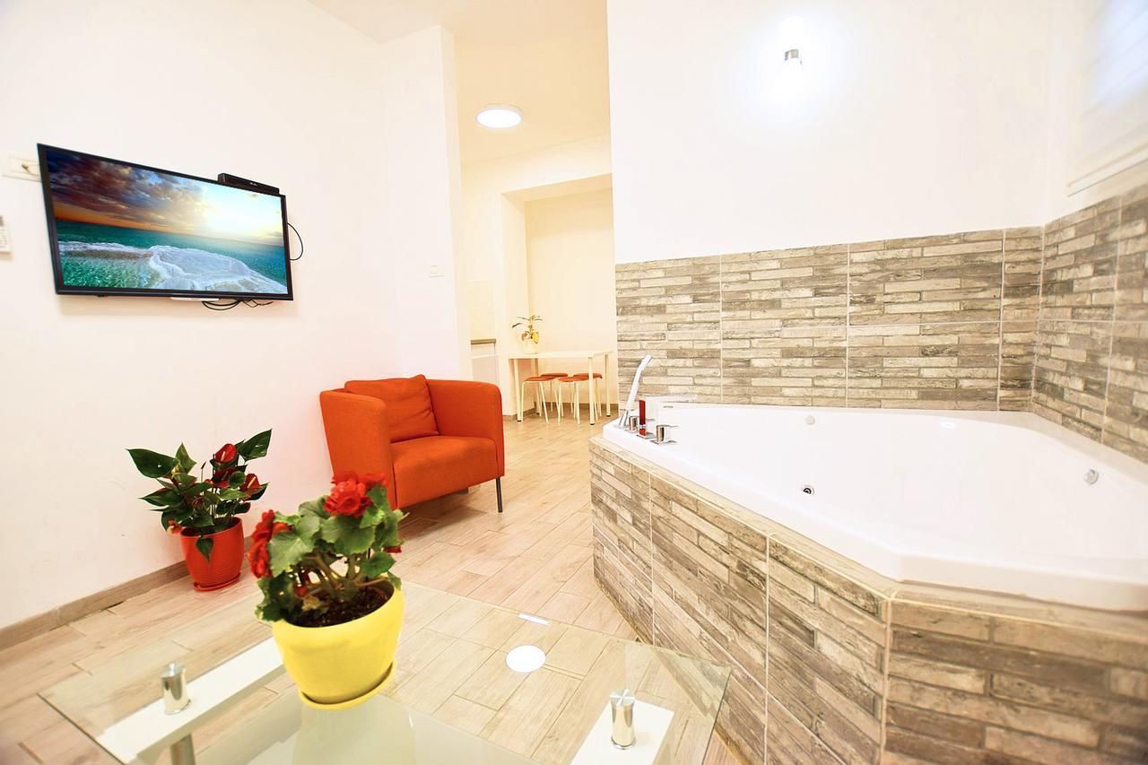 Rothschild 1929 Luxury Apartments Hotel Хайфа Екстер'єр фото